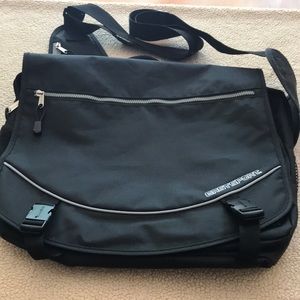 Eastport Laptop Shoulder Messenger Bag EUC